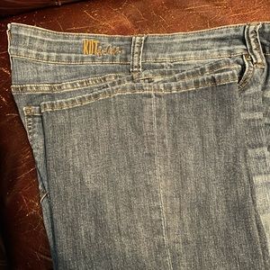 Kut from the Kloth Nicole Bootcut size 12 Blue jeans